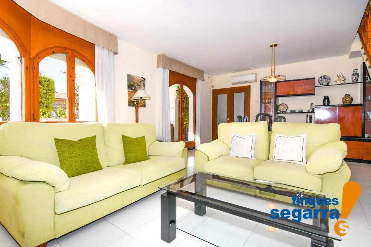 Casa Amic Villa El Vendrell